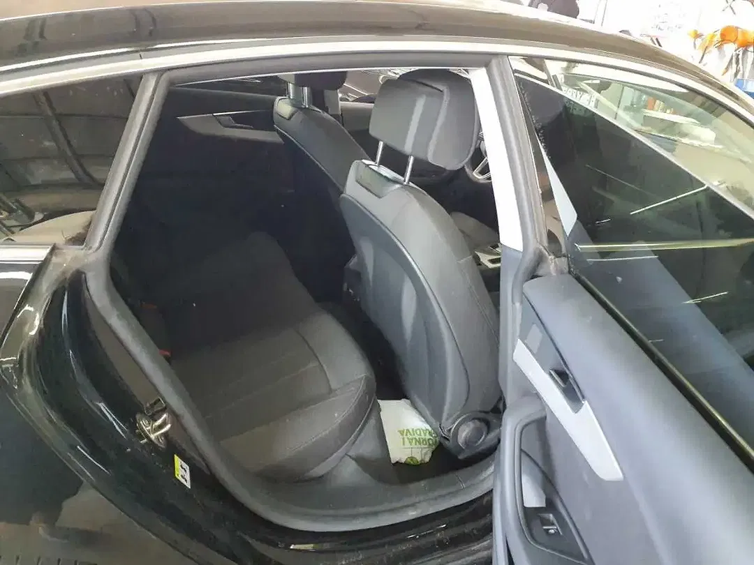 Audi A5 35 2.0 TDI Sportback Base - Thumbnail 8