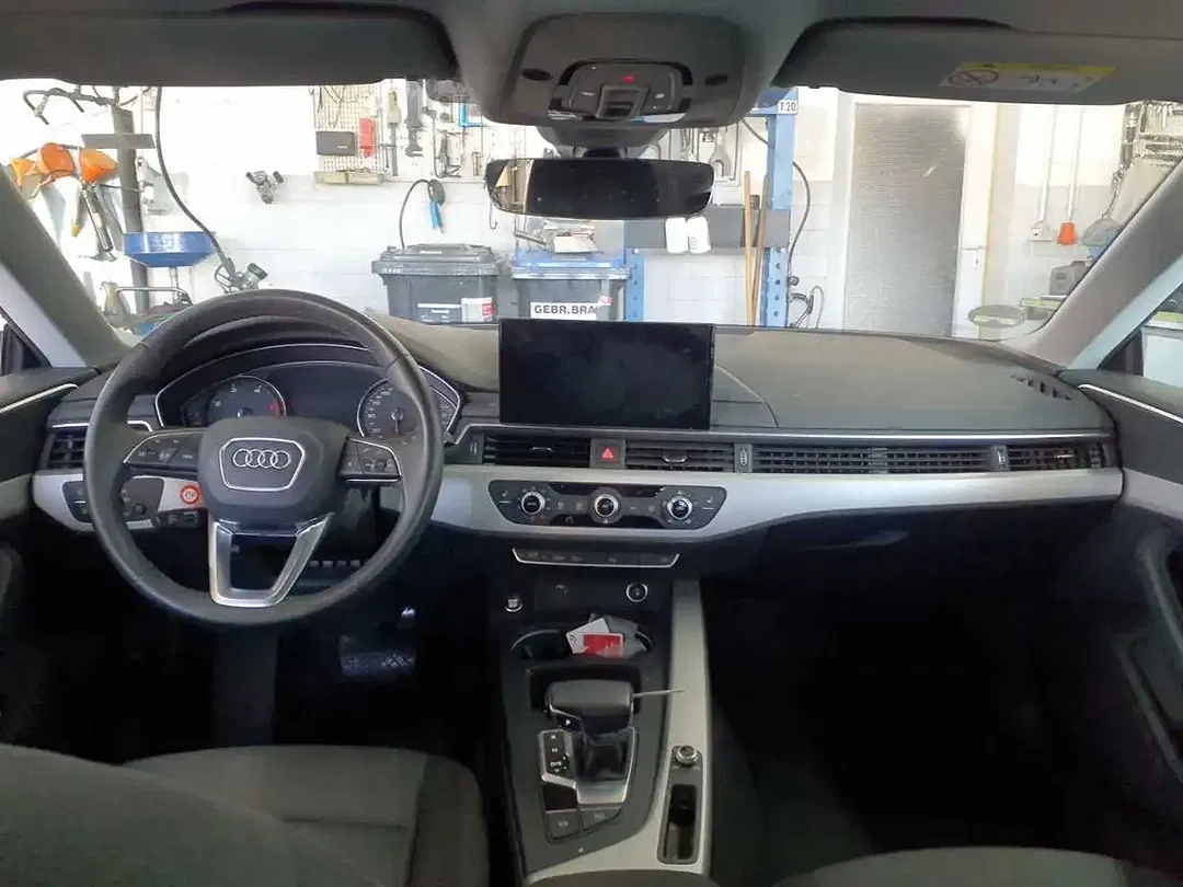 Audi A5 35 2.0 TDI Sportback Base - Thumbnail 3