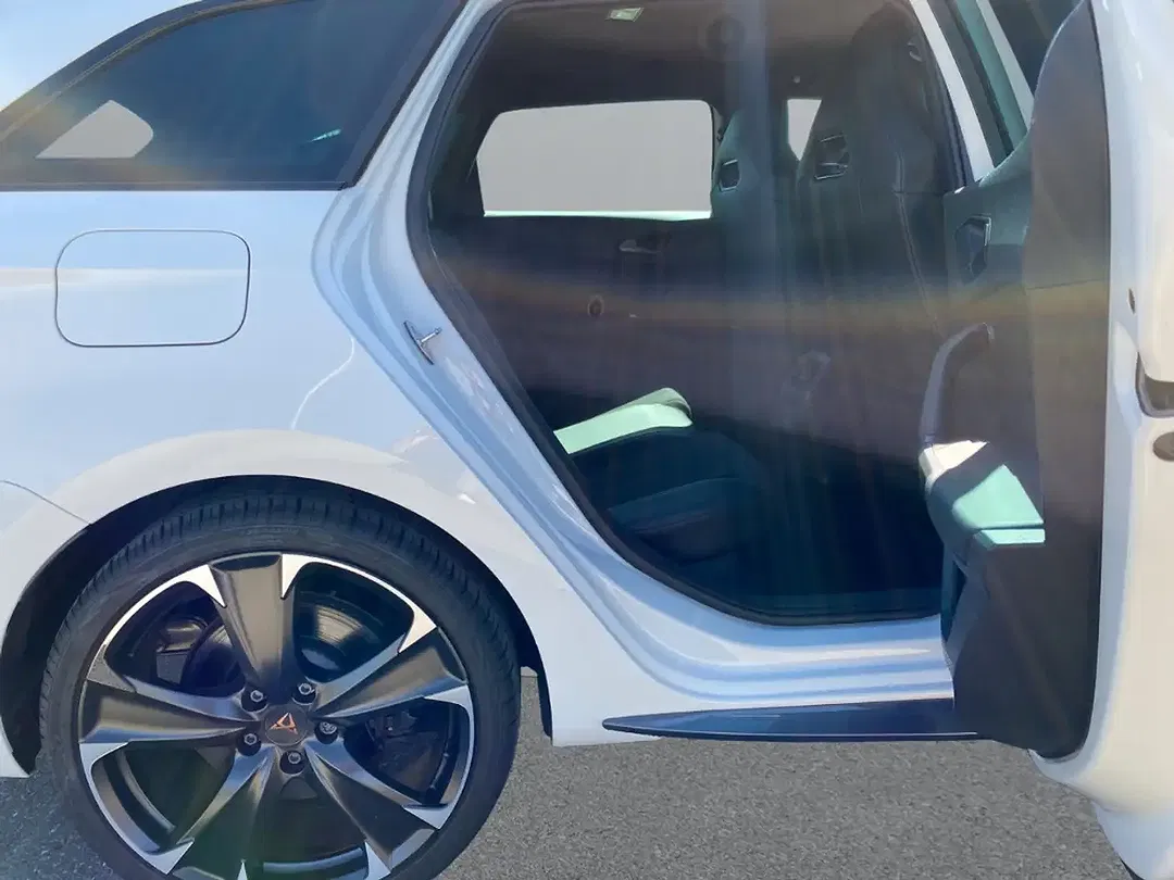 CUPRA Leon PHEV Sportstourer VZ1 - Thumbnail 14