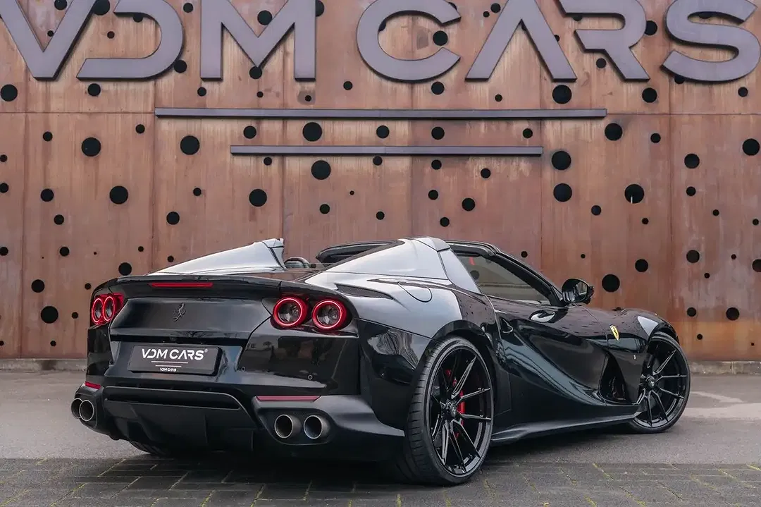 Ferrari 812 GTS - Thumbnail 4
