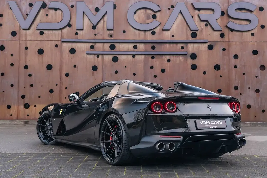 Ferrari 812 GTS - Thumbnail 6