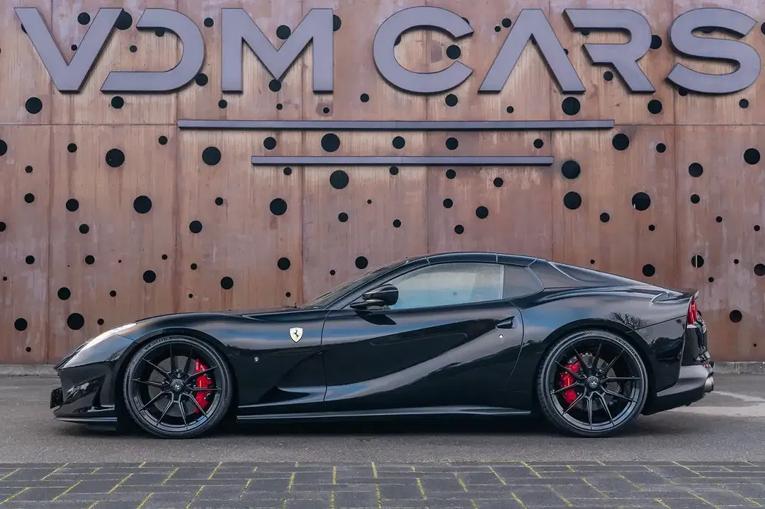 Ferrari 812 GTS - Thumbnail 7