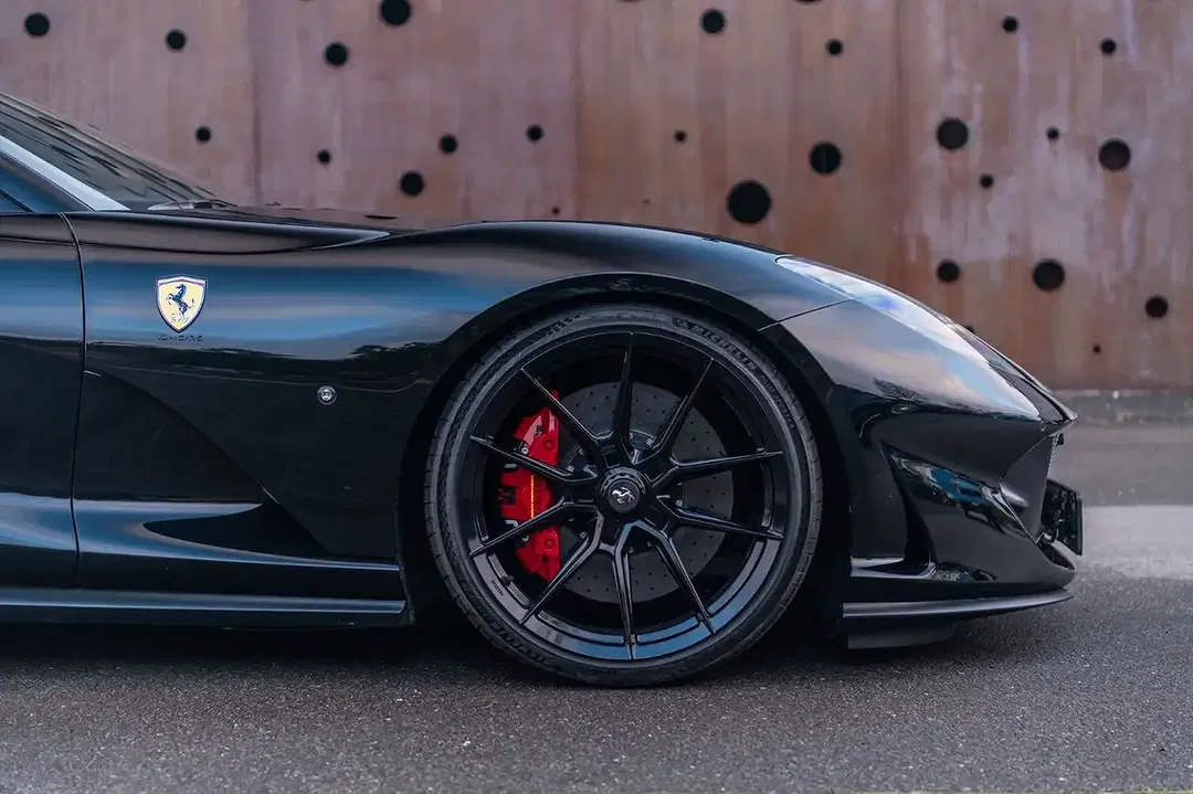 Ferrari 812 GTS - Thumbnail 9