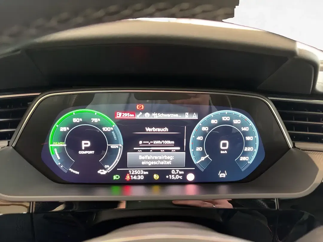 Audi SQ8 e-tron quattro - Thumbnail 7