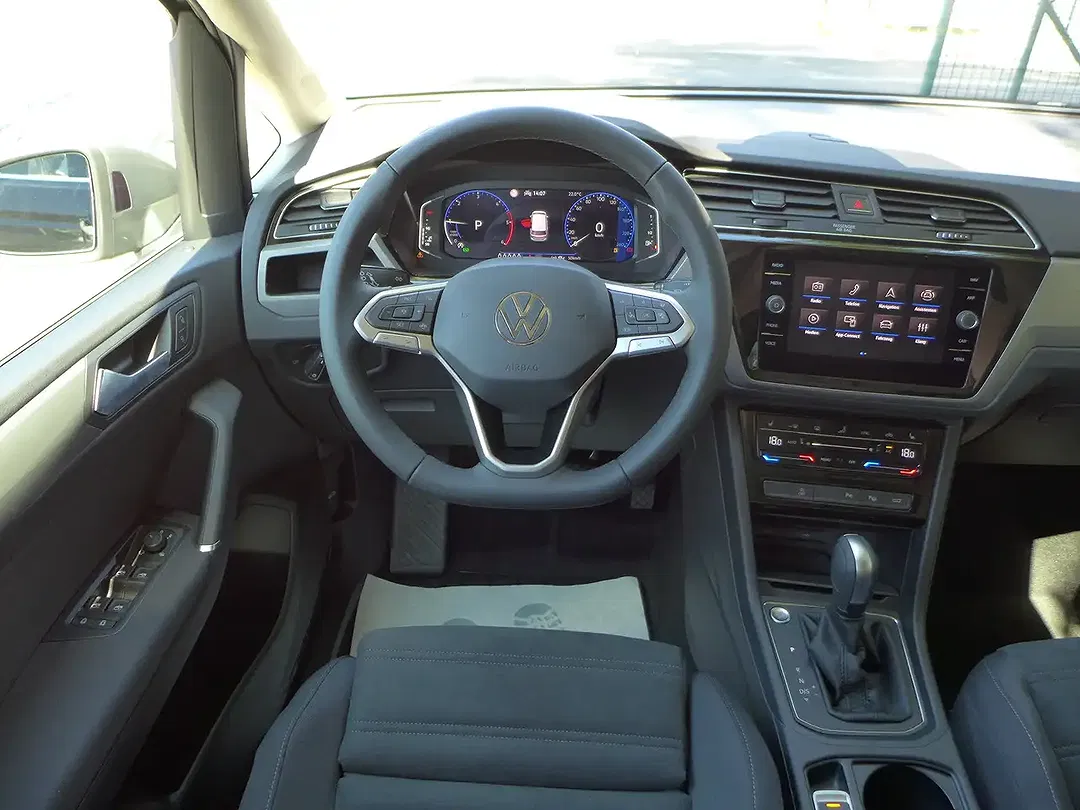 Volkswagen Touran 2.0 TDI DSG R-Line - Thumbnail 5