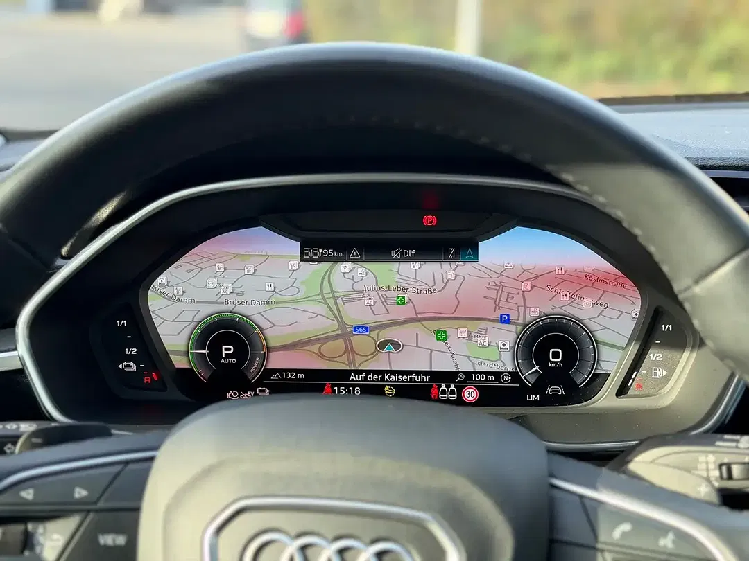 Audi Q3 45 TFSI e AUT - Thumbnail 6