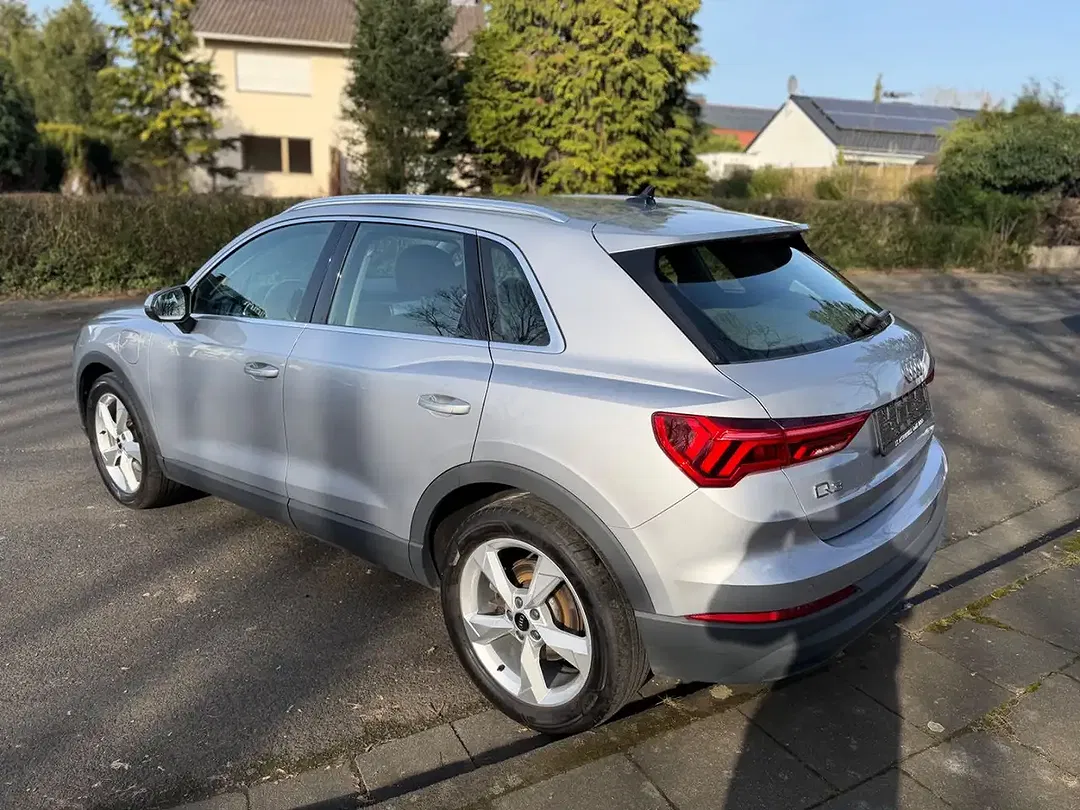 Audi Q3 45 TFSI e AUT - Thumbnail 4