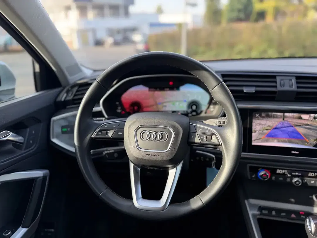 Audi Q3 45 TFSI e AUT - Thumbnail 5