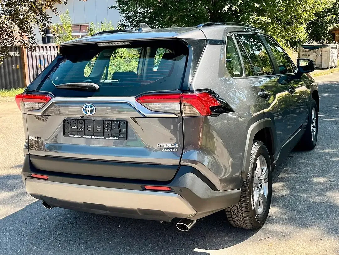 Toyota RAV 4 Hybrid 4x4 - Thumbnail 7