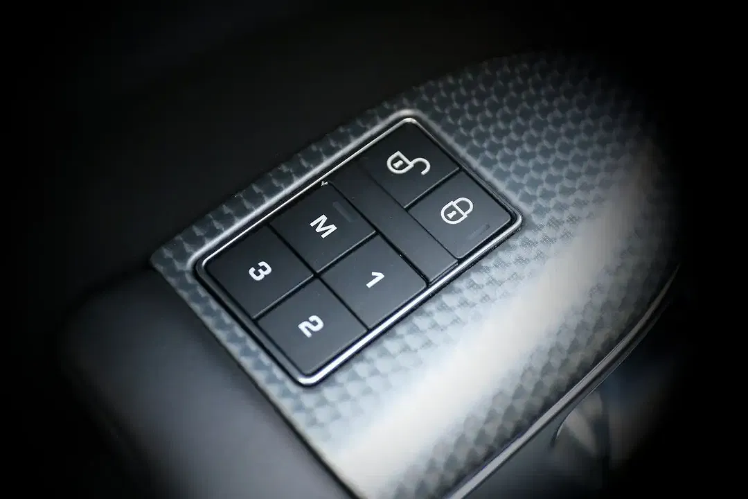 Land Rover Range Rover Sport HSE Dynamic - Thumbnail 13