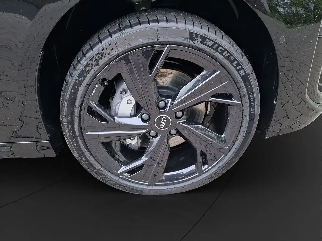 Audi A6 e-tron quattro Avant S line - Thumbnail 11
