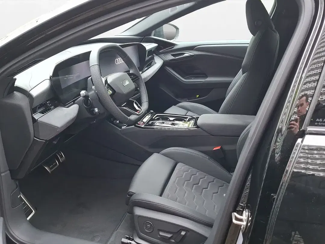 Audi A6 e-tron quattro Avant S line - foto 2