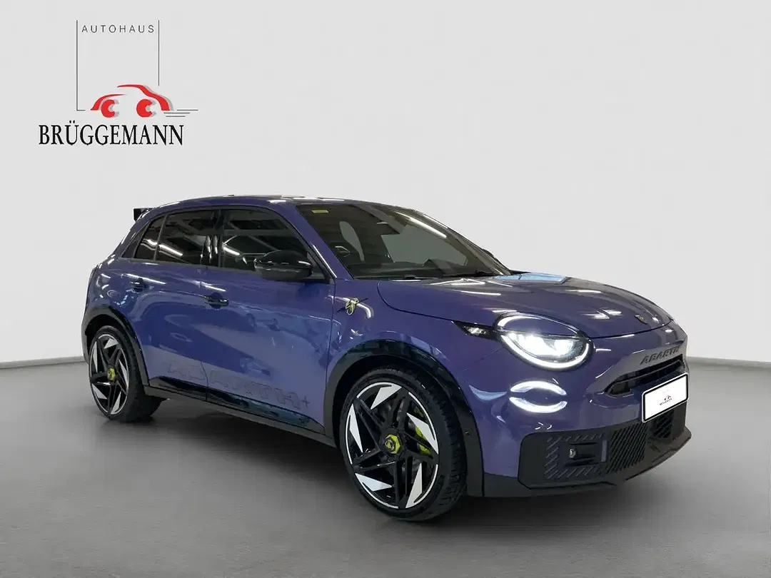 Abarth 600e Scorpionissima - Thumbnail 8