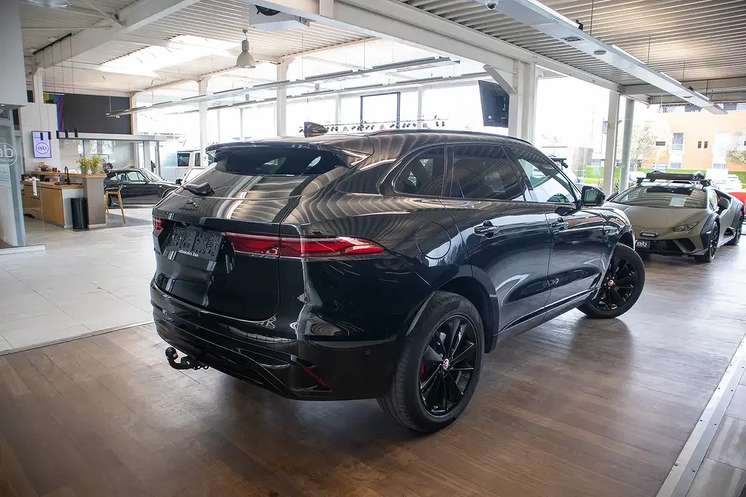 Jaguar F-Pace R-Dynamic - Thumbnail 4