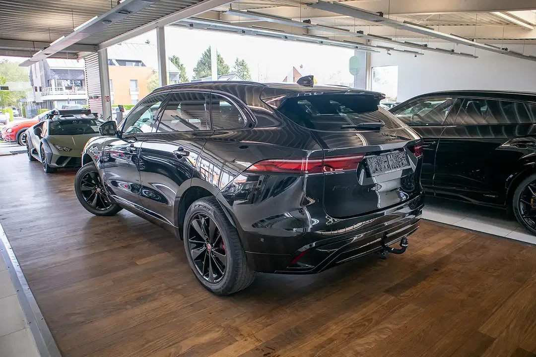 Jaguar F-Pace R-Dynamic - Thumbnail 5