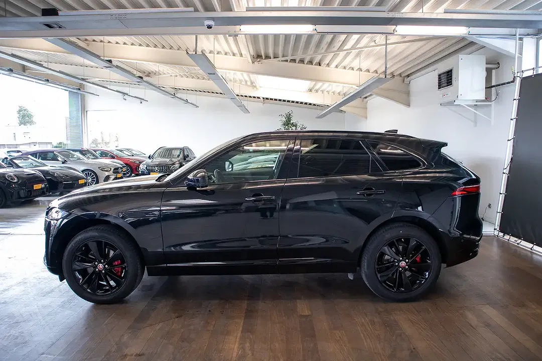Jaguar F-Pace R-Dynamic - Thumbnail 6