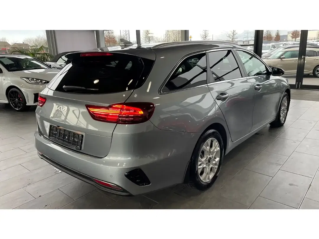 Kia Ceed SW / cee'd SW 1.5 T-GDI - Thumbnail 3
