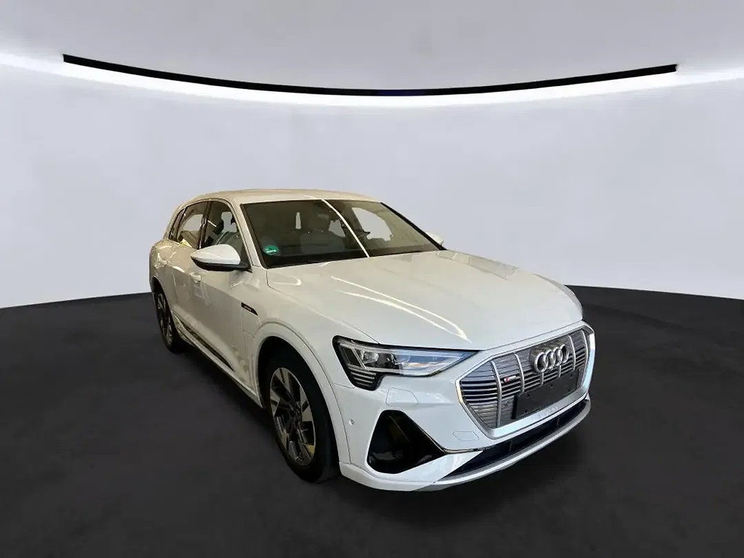 Audi e-tron 55 S line - Thumbnail 4