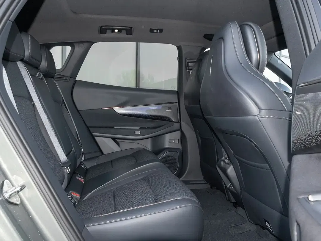 Lynk & Co 08 - Thumbnail 4