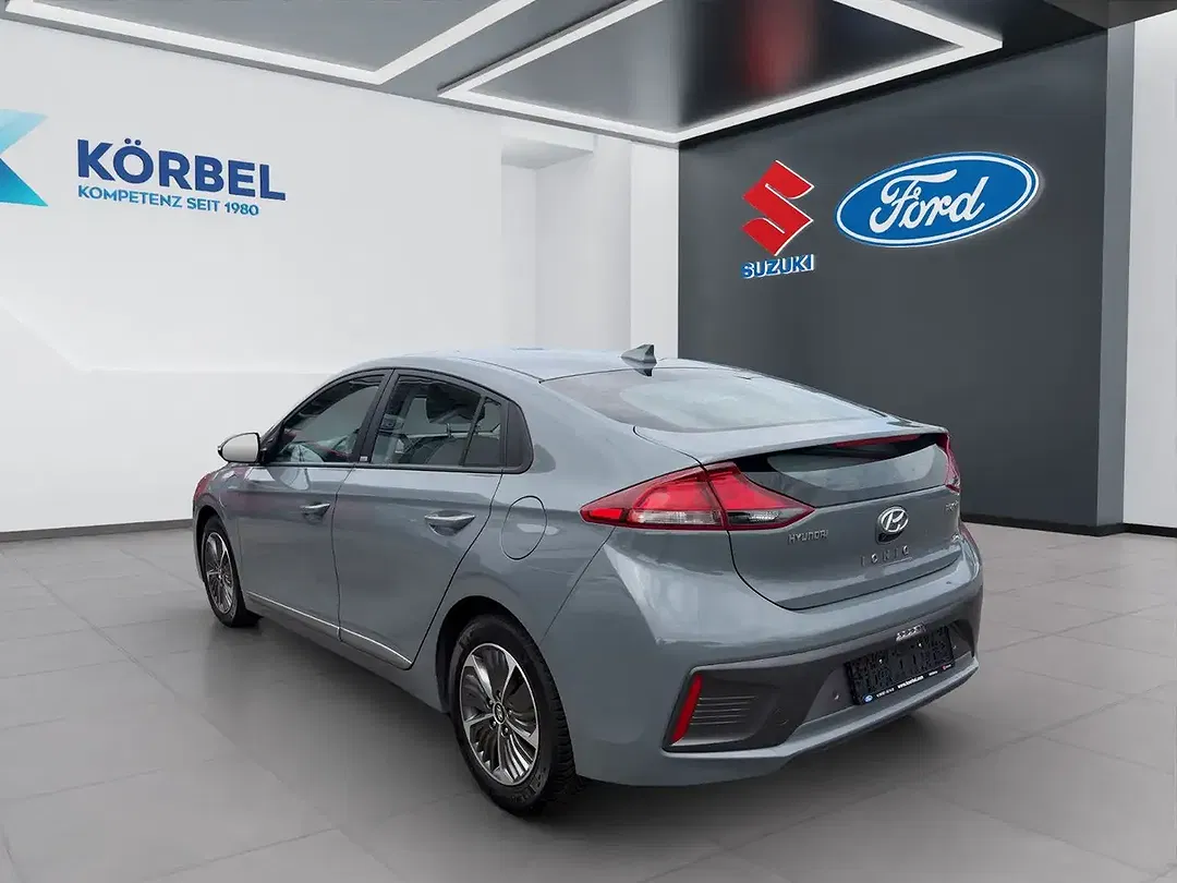 Hyundai IONIQ PHEV - Thumbnail 8