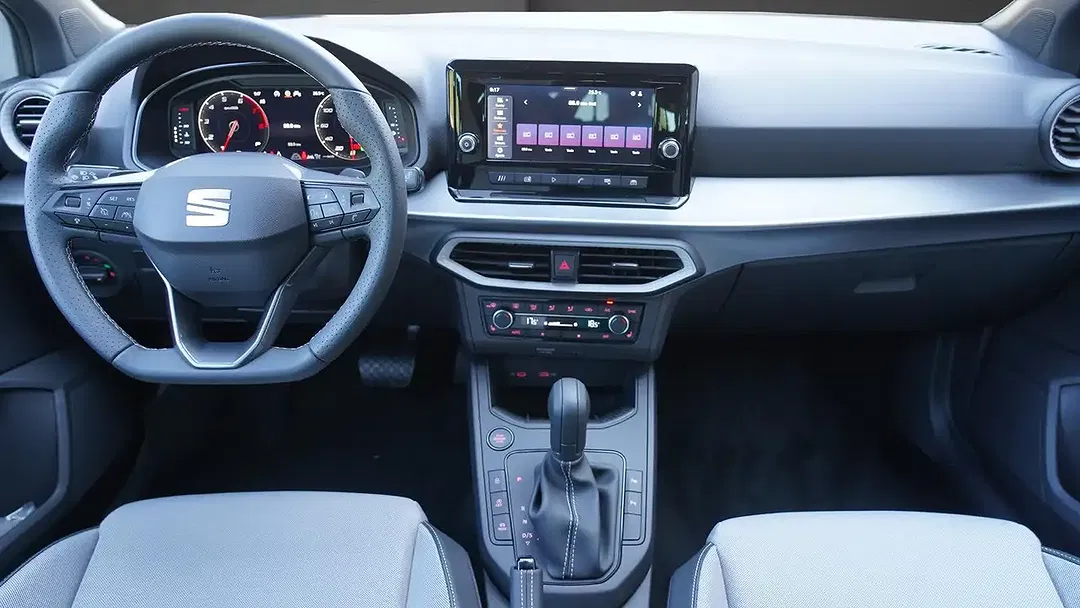 SEAT Arona 1.5 TSI DSG FR - Thumbnail 6