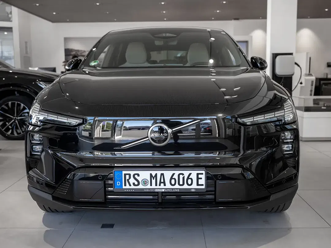 Volvo EX60 EV Ultra - Thumbnail 3