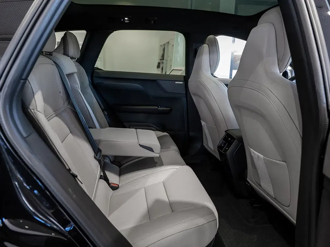 Volvo EX60 EV Ultra - Thumbnail 6
