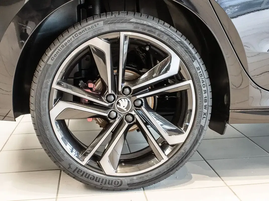 Skoda Fabia 1.5 TSI DSG Edition - Thumbnail 5