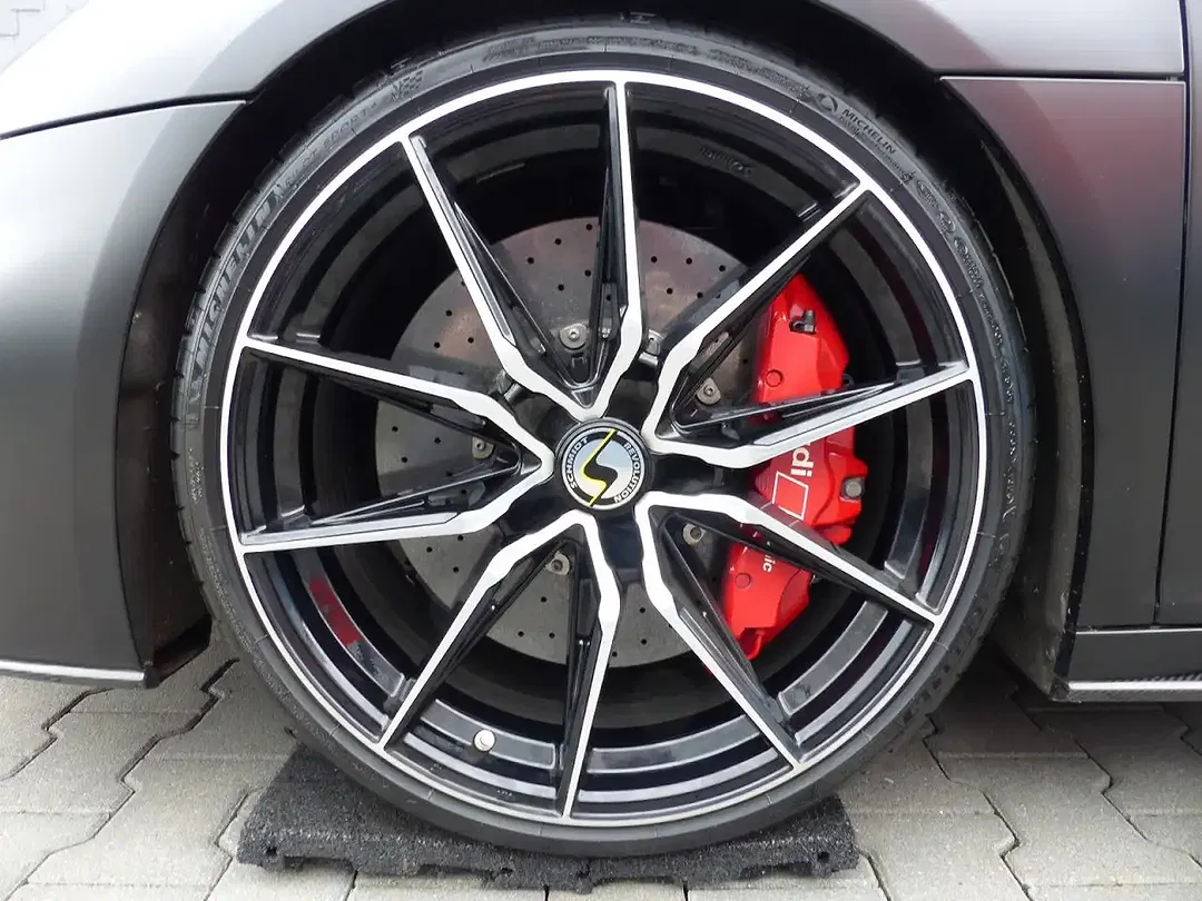 Audi R8 5.2 FSI performance - Thumbnail 6