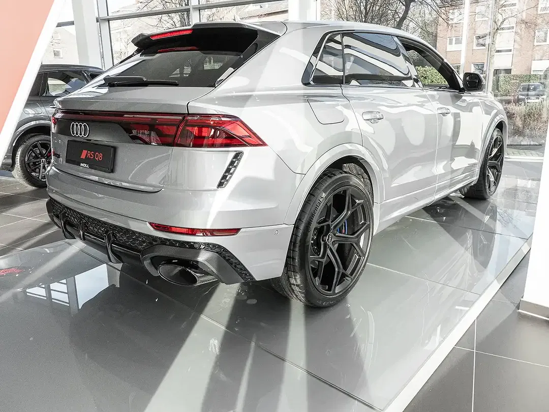 Audi RS Q8 tiptronic performance - Thumbnail 3