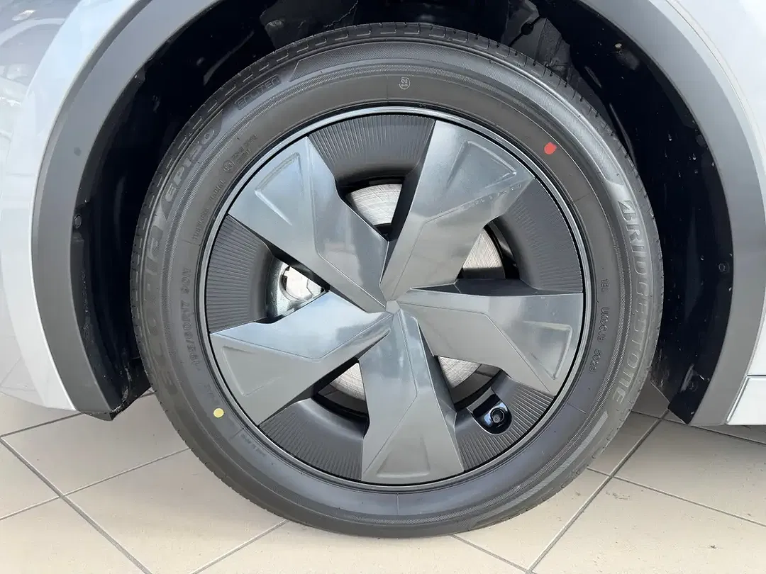 Toyota Prius PHEV - foto 17