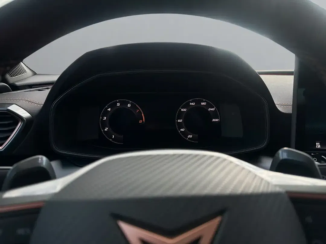 CUPRA Formentor 1.5 TSI PHEV VZ - Thumbnail 12