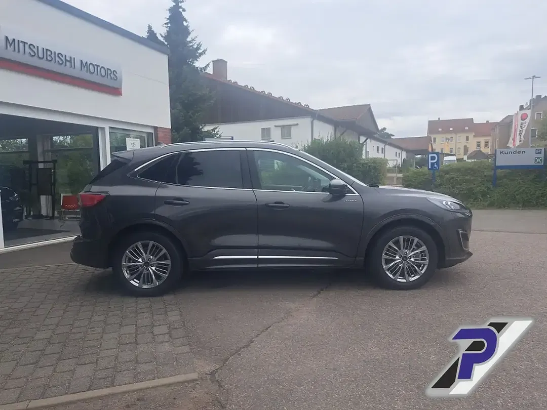 Ford Kuga PHEV Vignale - Thumbnail 7