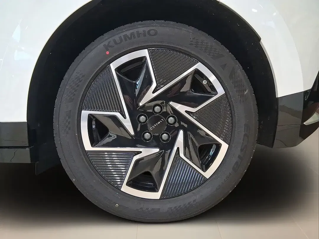 Lynk & Co 02 - Thumbnail 12