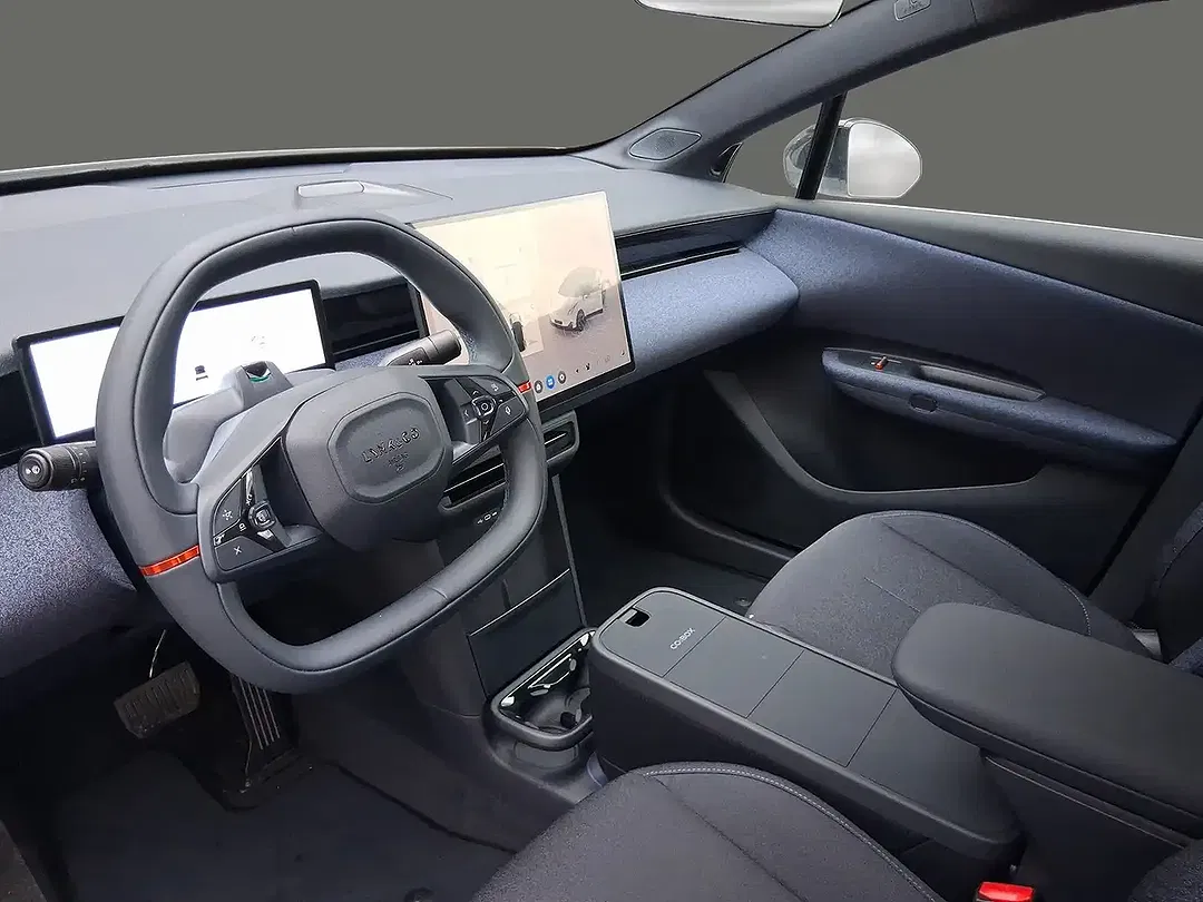 Lynk & Co 02 - Thumbnail 14