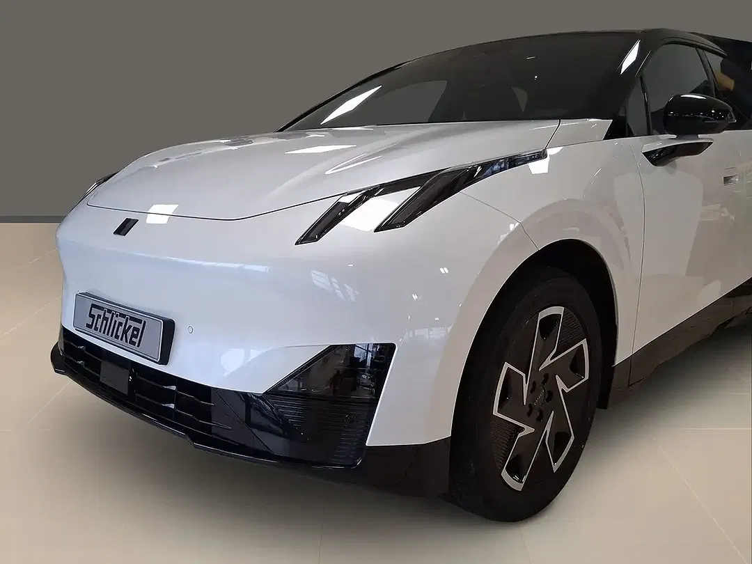 Lynk & Co 02 - Thumbnail 3