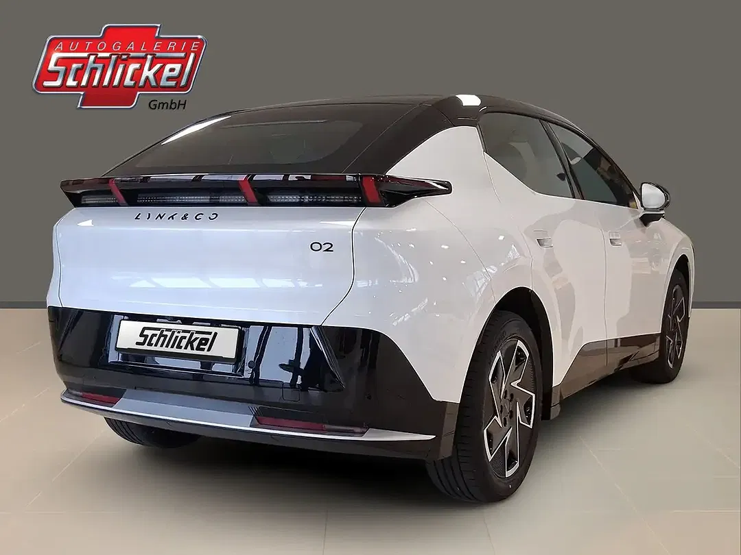 Lynk & Co 02 - Thumbnail 8