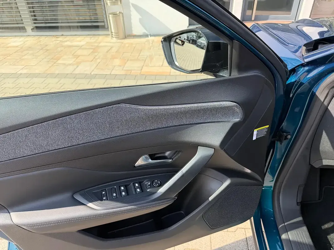 Peugeot 408 130 PureTech Allure Pack - Thumbnail 5