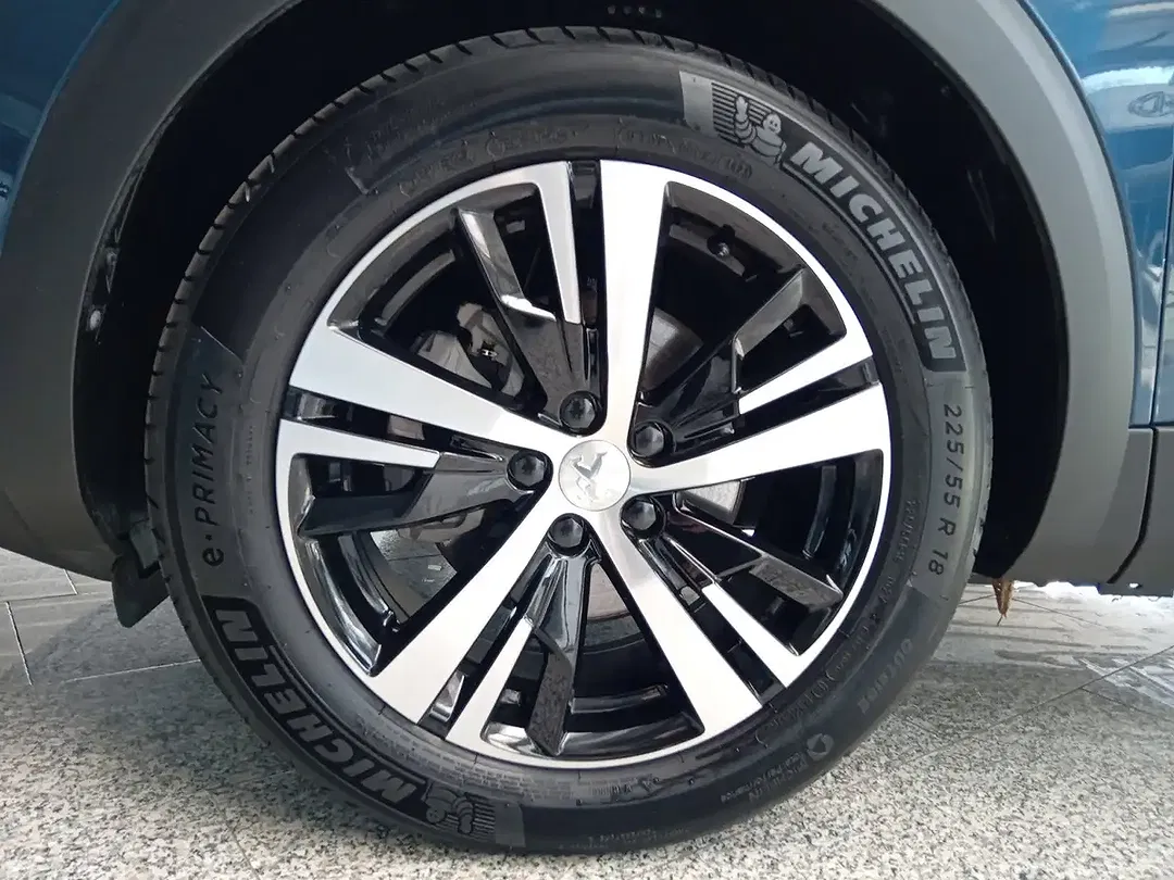 Peugeot 3008 GT - Thumbnail 10