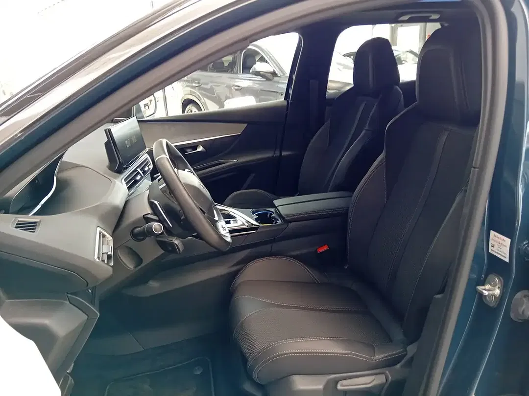 Peugeot 3008 GT - Thumbnail 11