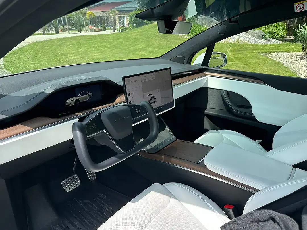 Tesla Model X 100 kWh Long Range - Thumbnail 12