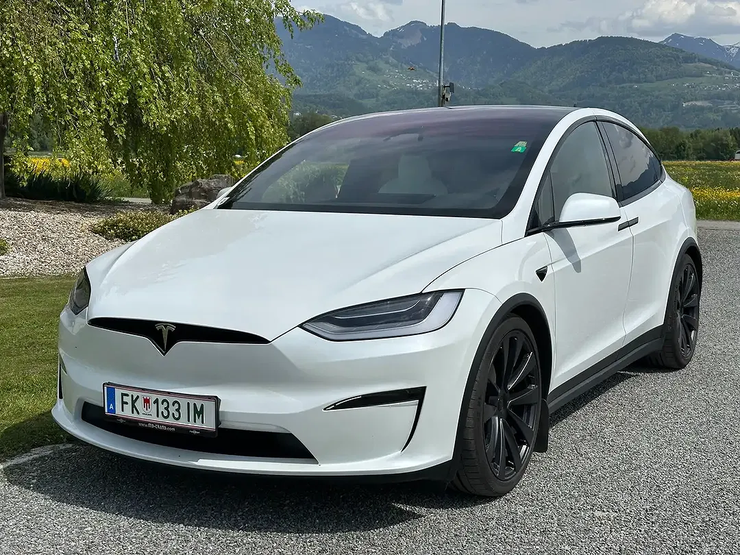 Tesla Model X 100 kWh Long Range - Thumbnail 3