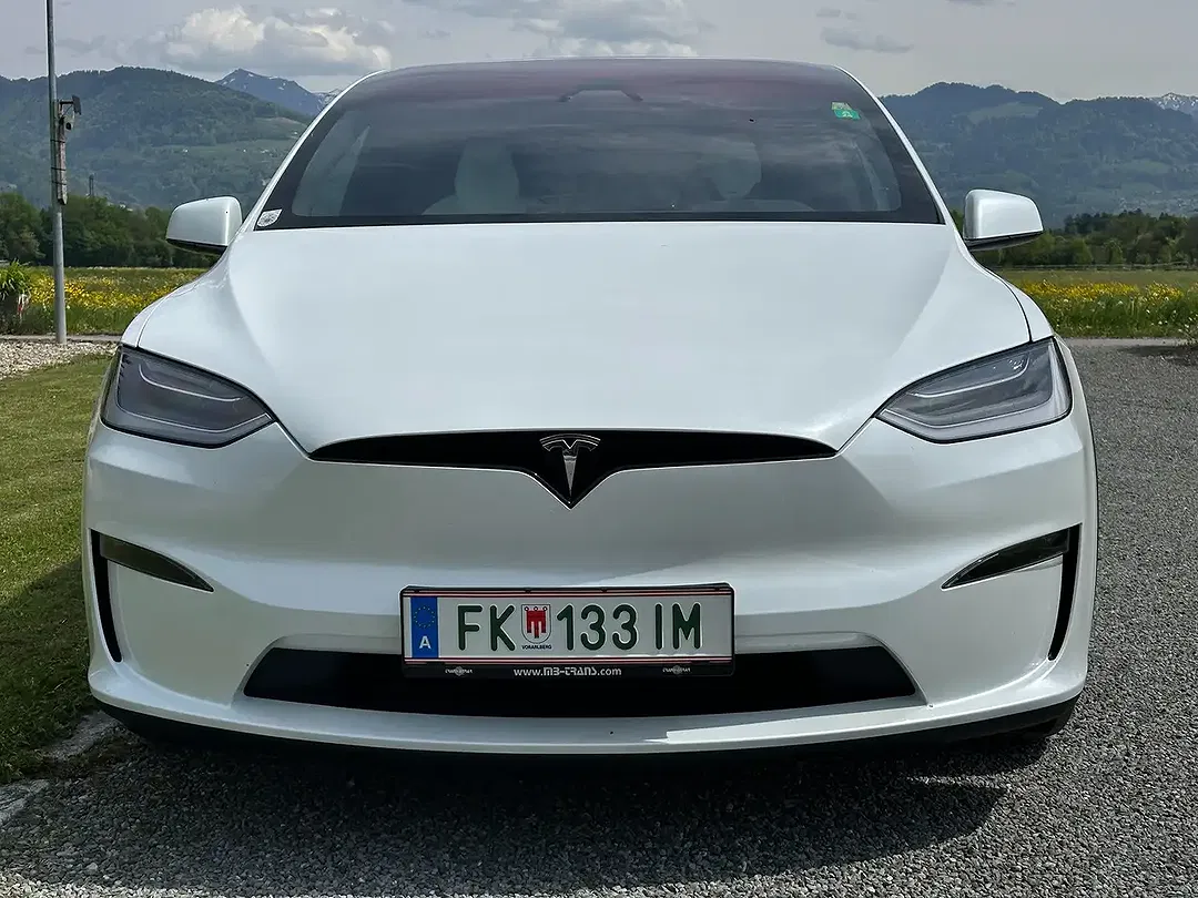 Tesla Model X 100 kWh Long Range - Thumbnail 4