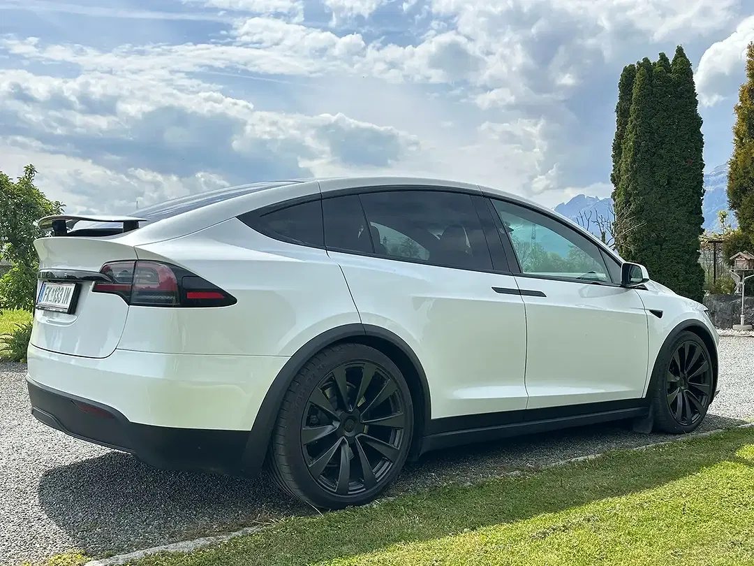 Tesla Model X 100 kWh Long Range - Thumbnail 8