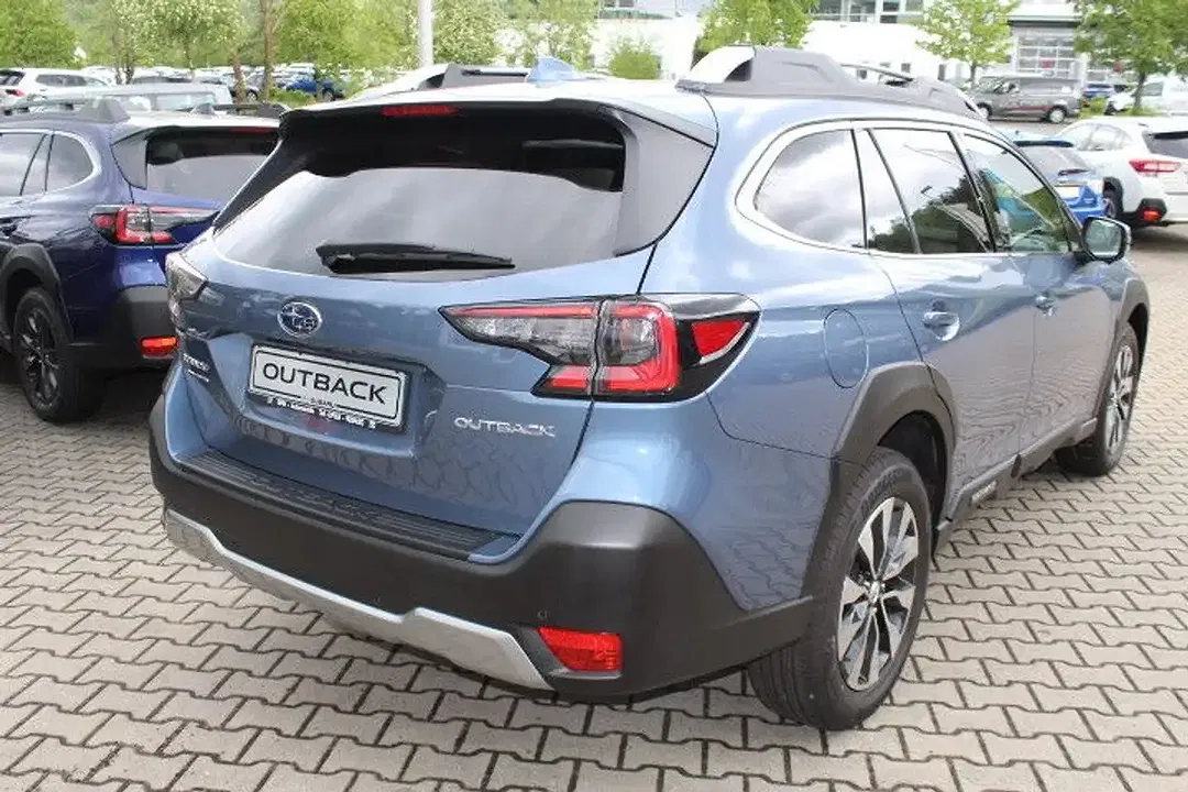 Subaru OUTBACK Platinum - Thumbnail 4