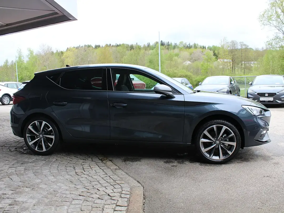 SEAT Leon 1.5 TSI FR - Thumbnail 3