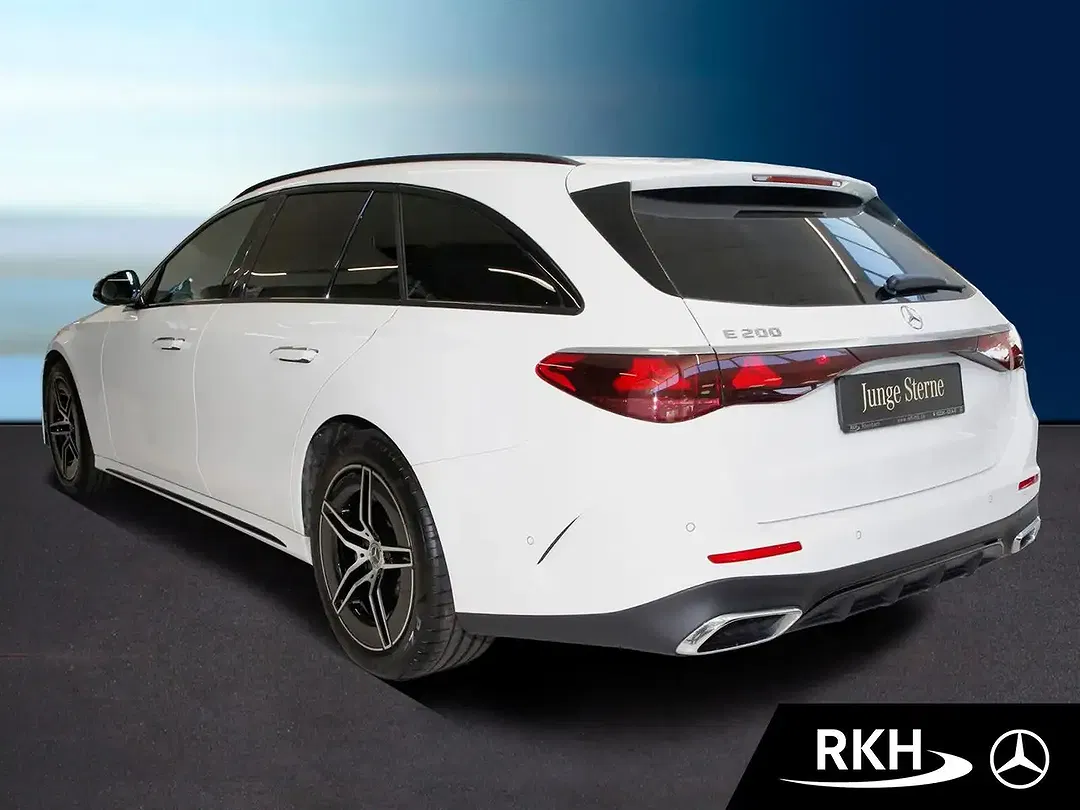 Mercedes-Benz E 200 AMG Night - Thumbnail 4