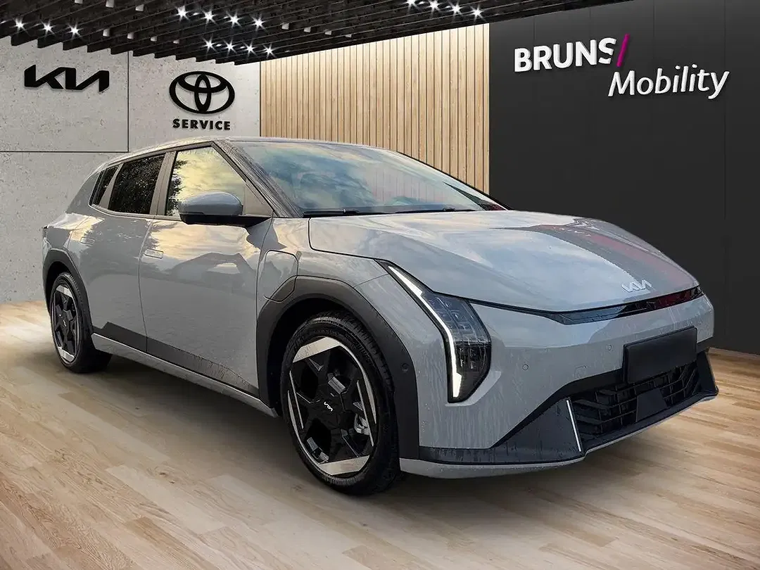Kia EV4 Earth - Thumbnail 3