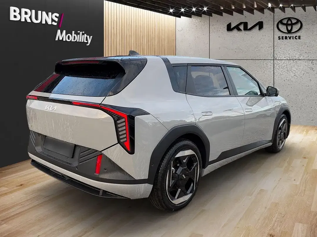 Kia EV4 Earth - Thumbnail 4