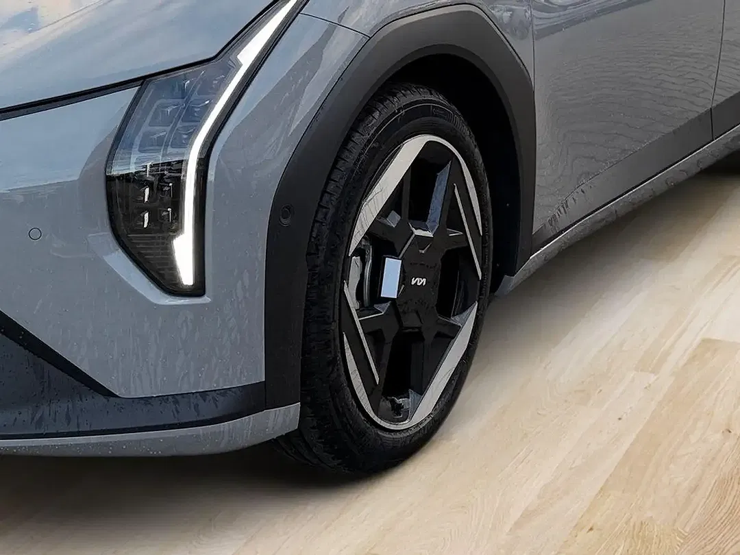 Kia EV4 Earth - Thumbnail 7